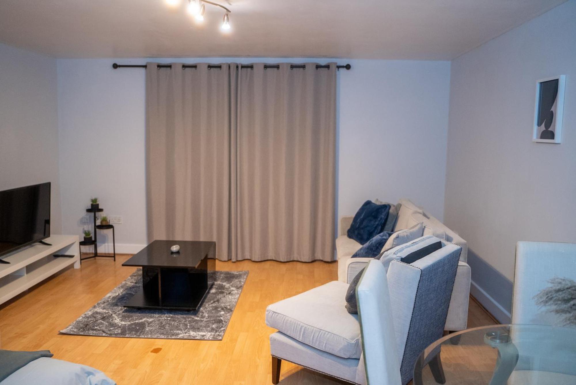Cozy 1 Bed In Canary Wharf - Near Excel & Greenwich With Gym Acces Лондон Экстерьер фото